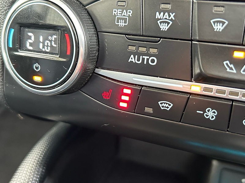 Ford 1.5 EcoBlue Active X Estate 5dr Diesel Auto Euro 6 (s/s) (120 ps)