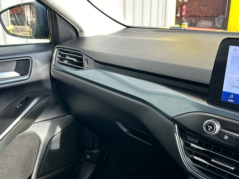 Ford 1.5 EcoBlue Active X Estate 5dr Diesel Auto Euro 6 (s/s) (120 ps)