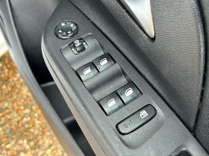 Vauxhall 1.2 Turbo GS Hatchback 5dr Petrol Manual Euro 6 (s/s) (100 ps)