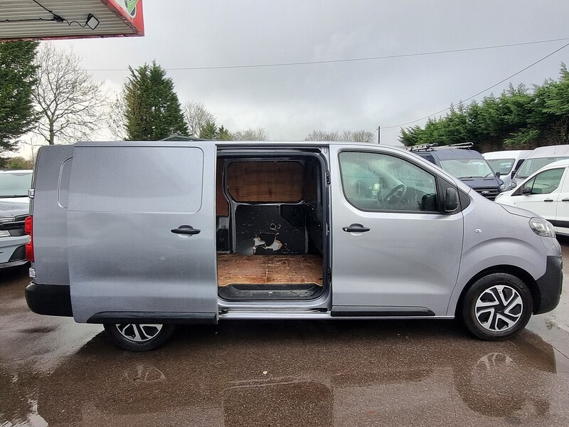 Vauxhall 1.5 Turbo D 2900 Dynamic Panel Van 6dr Diesel Manual L2 H1 Euro 6 (s/s) (100 ps)