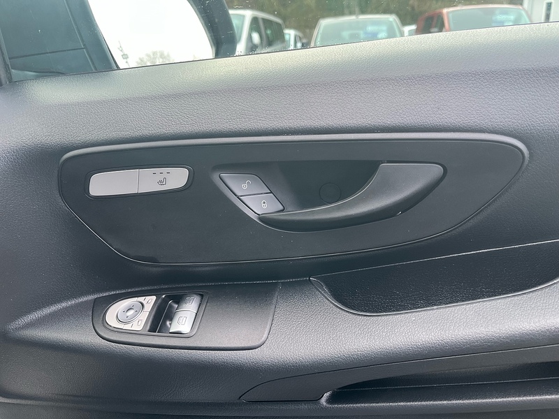 Mercedes-Benz 116 e 66kWh Progressive Panel Van 6dr Electric Auto FWD L2 (LWB) (115 ps)