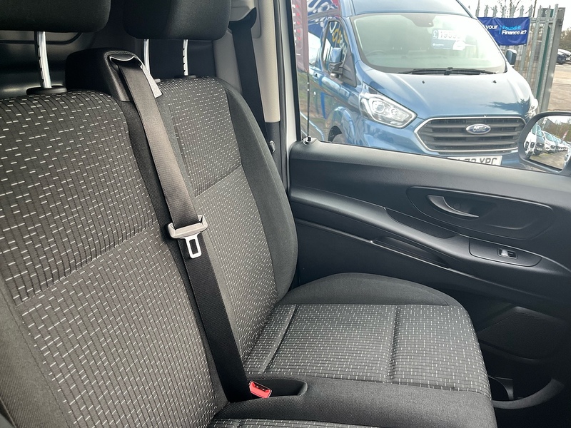 Mercedes-Benz 116 e 66kWh Progressive Panel Van 6dr Electric Auto FWD L2 (LWB) (115 ps)