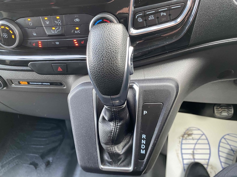 Ford Transit Custom Limited Automatic Diesel 2.0 5dr Combi Van Automatic Diesel