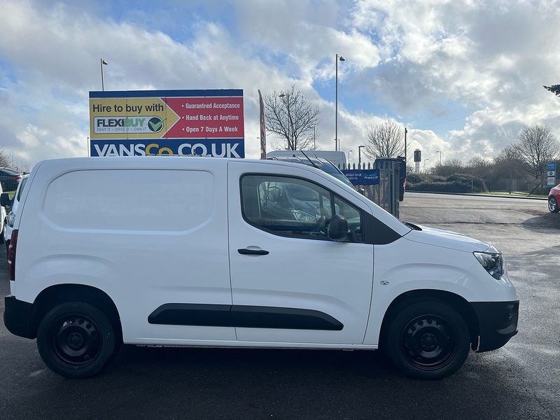 Vauxhall 1.5 Turbo D 2300 Dynamic Panel Van 4dr Diesel Manual L1 H1 Euro 6 (100 ps)