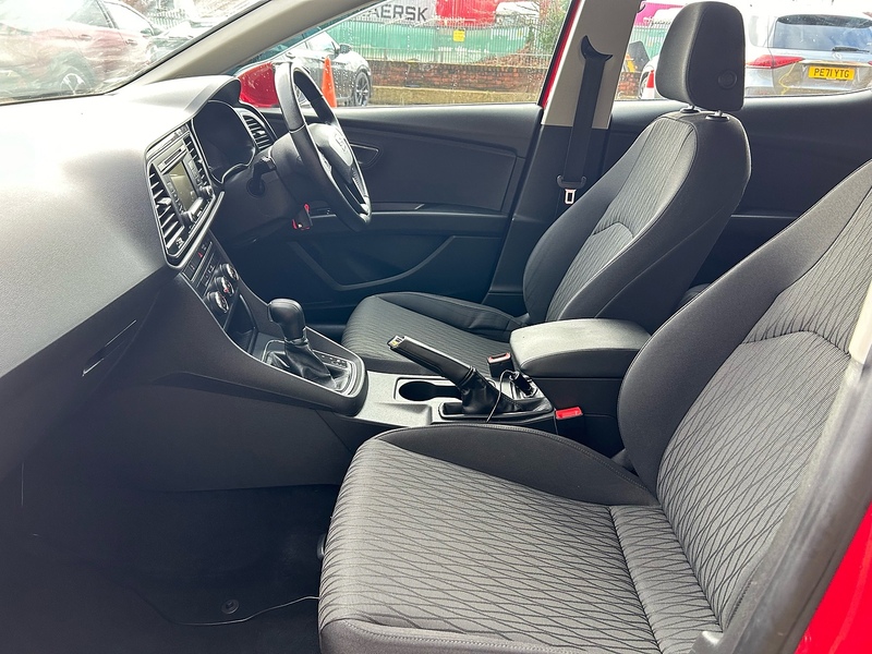 SEAT 1.6 TDI CR SE Hatchback 5dr Diesel DSG Euro 5 (s/s) (105 ps)