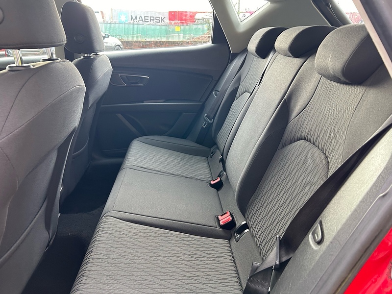 SEAT 1.6 TDI CR SE Hatchback 5dr Diesel DSG Euro 5 (s/s) (105 ps)