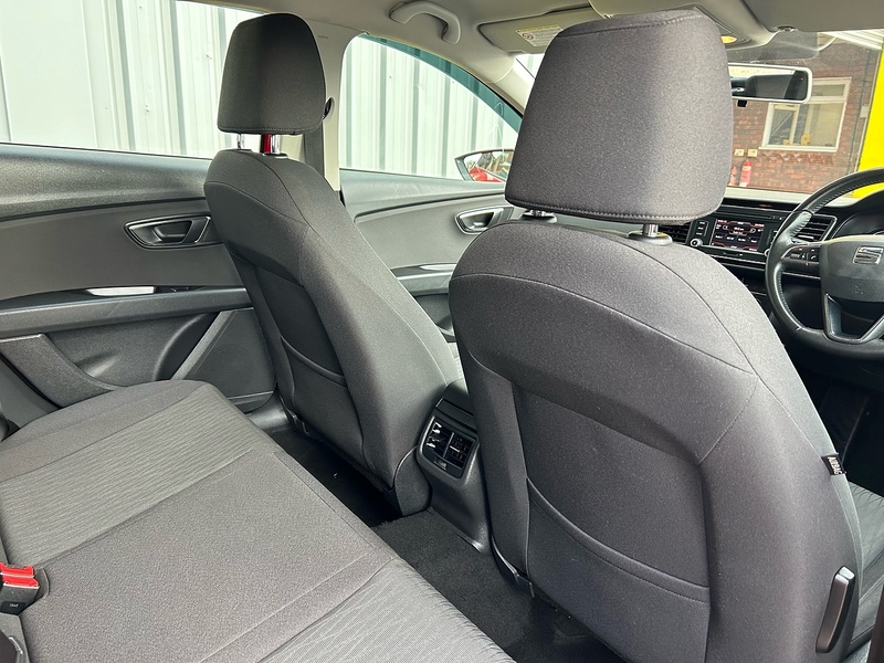 SEAT 1.6 TDI CR SE Hatchback 5dr Diesel DSG Euro 5 (s/s) (105 ps)