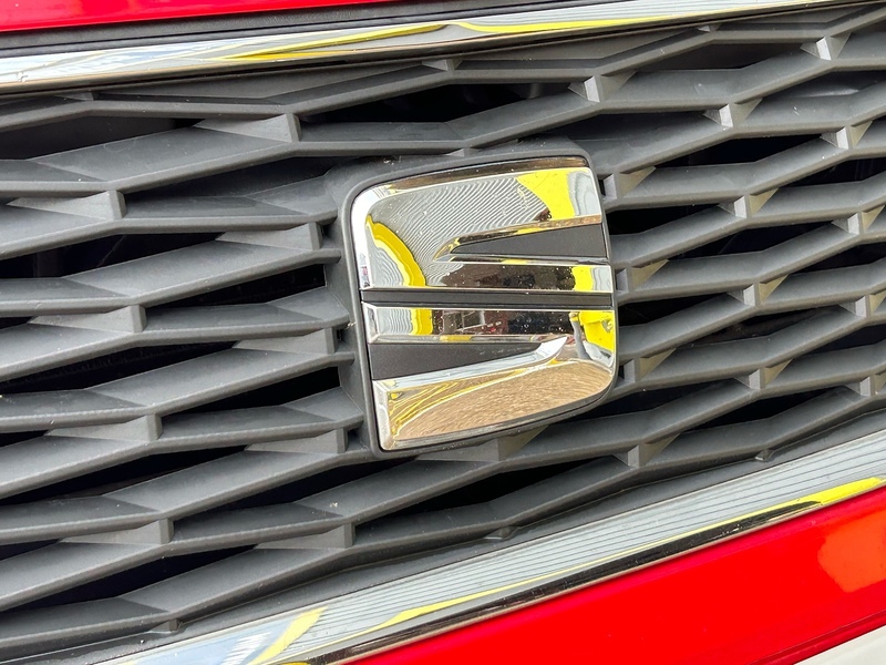 SEAT 1.6 TDI CR SE Hatchback 5dr Diesel DSG Euro 5 (s/s) (105 ps)