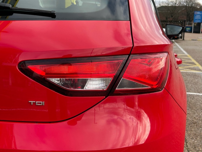 SEAT 1.6 TDI CR SE Hatchback 5dr Diesel DSG Euro 5 (s/s) (105 ps)