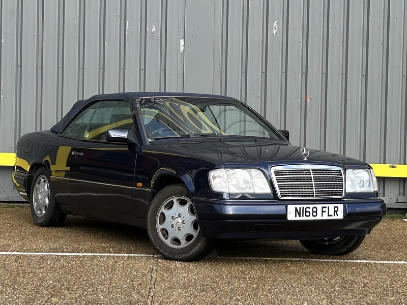 Mercedes-Benz Saloon 2.2 Manual Petrol