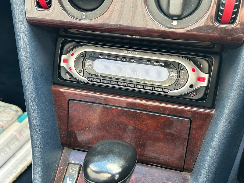 Mercedes-Benz Saloon 2.2 Manual Petrol