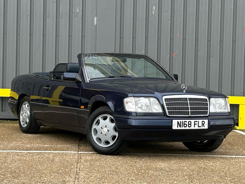 Mercedes-Benz Saloon 2.2 Manual Petrol