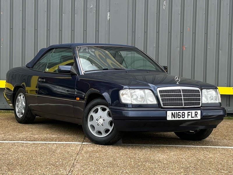 Mercedes-Benz Saloon 2.2 Manual Petrol