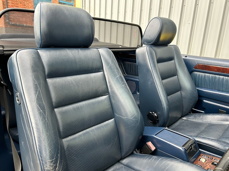 Mercedes-Benz Saloon 2.2 Manual Petrol