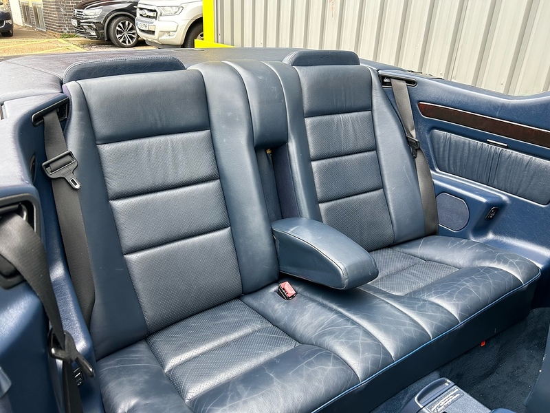 Mercedes-Benz Saloon 2.2 Manual Petrol