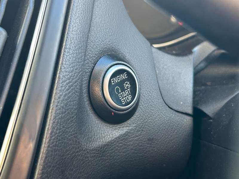 Ford T EcoBoost Titanium Hatchback 1.0 Manual Petrol