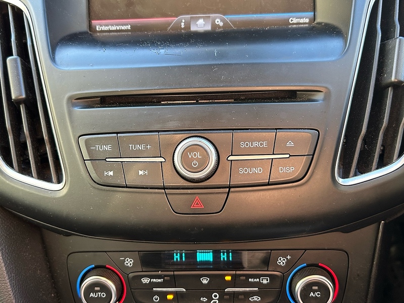 Ford T EcoBoost Titanium Hatchback 1.0 Manual Petrol