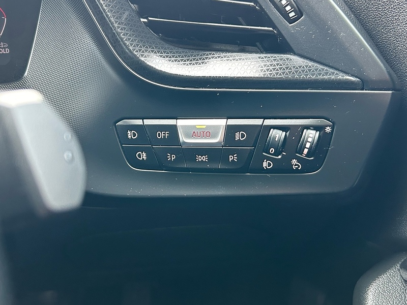 BMW 1.5 218i Sport (LCP) Saloon 4dr Petrol DCT Euro 6 (s/s) (136 ps)