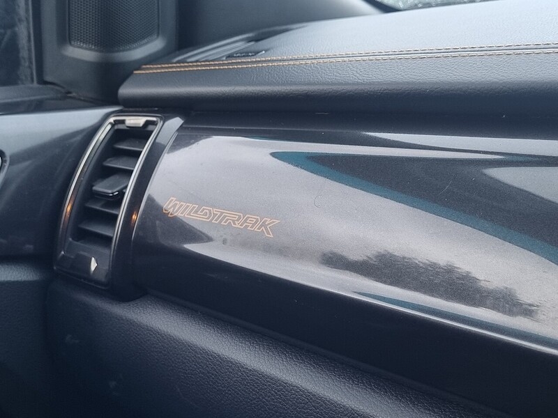 Ford 2.0 EcoBlue Wildtrak Pickup Double Cab 4dr Diesel Manual 4WD Euro 6 (213 ps)