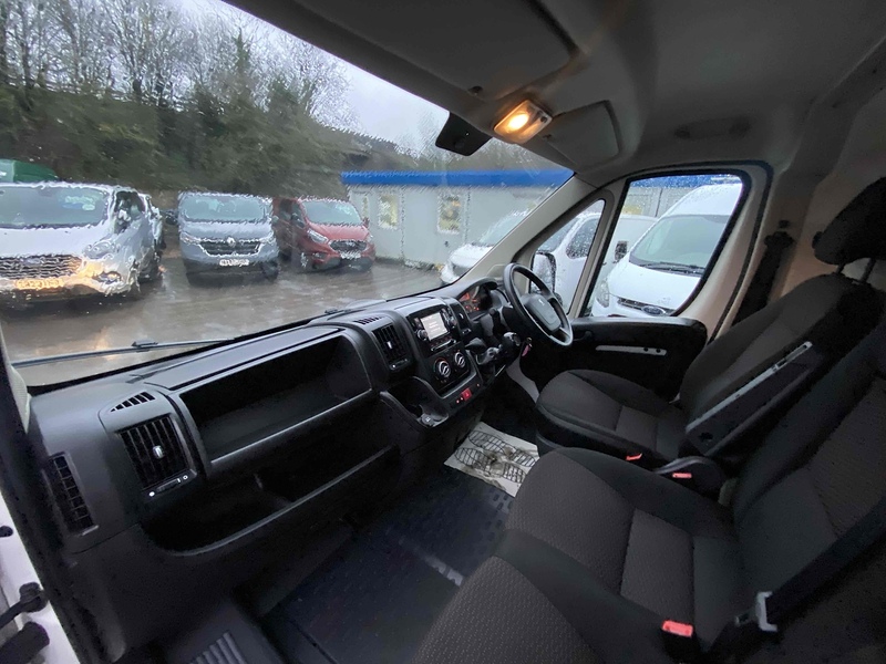 Peugeot 2.2 BlueHDi 335 Professional Panel Van 5dr Diesel Manual L3 H2 Euro 6 (s/s) (140 ps)