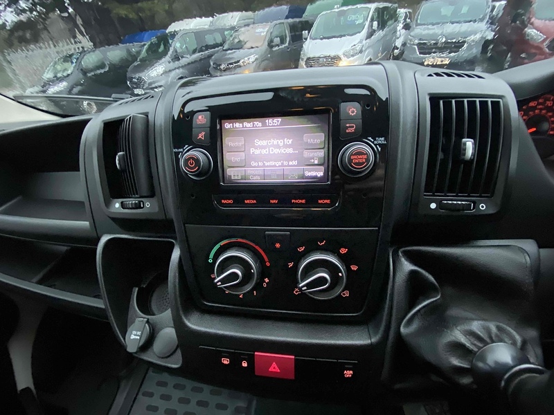 Peugeot 2.2 BlueHDi 335 Professional Panel Van 5dr Diesel Manual L3 H2 Euro 6 (s/s) (140 ps)