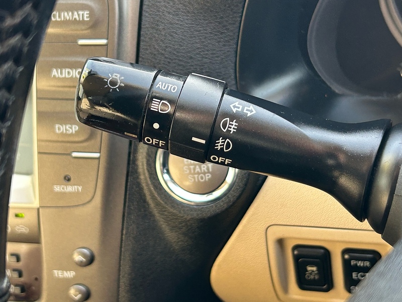 Lexus 2.5 250 SE-L Saloon 4dr Petrol Automatic (214 g/km, 204 bhp)