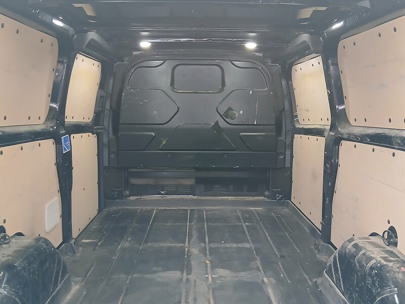 Ford 2.0 300 EcoBlue Limited Panel Van 5dr Diesel Manual L2 H1 Euro 6 (130 ps)