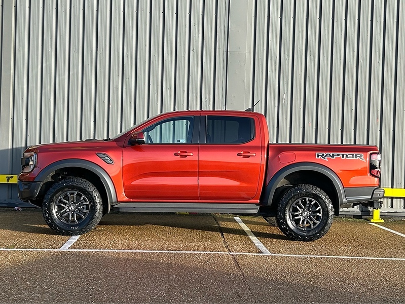Ford 2.0 EcoBlue Raptor Pickup Double Cab 4dr Diesel Auto 4WD Euro 6 (s/s) (210 ps)