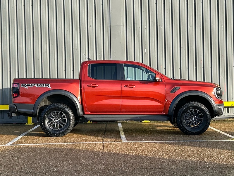 Ford 2.0 EcoBlue Raptor Pickup Double Cab 4dr Diesel Auto 4WD Euro 6 (s/s) (210 ps)