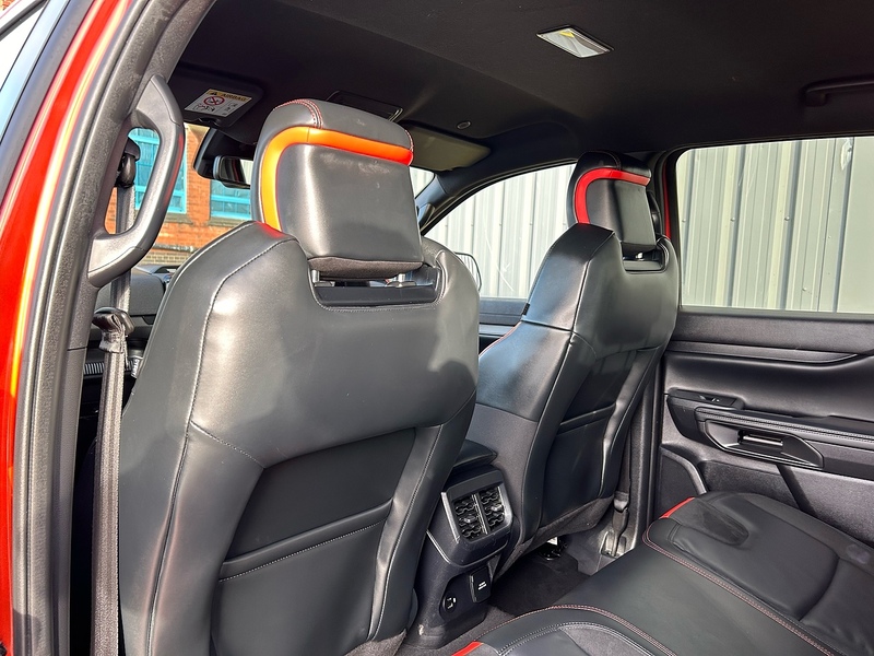 Ford 2.0 EcoBlue Raptor Pickup Double Cab 4dr Diesel Auto 4WD Euro 6 (s/s) (210 ps)