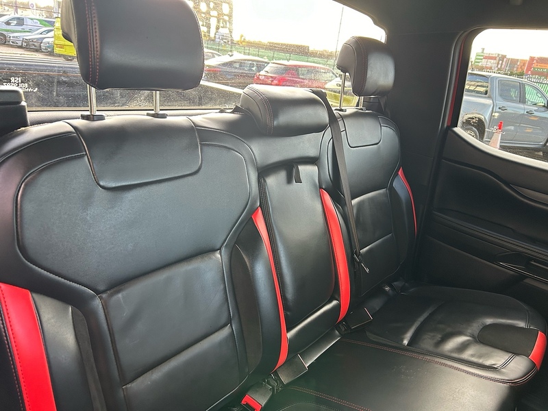 Ford 2.0 EcoBlue Raptor Pickup Double Cab 4dr Diesel Auto 4WD Euro 6 (s/s) (210 ps)