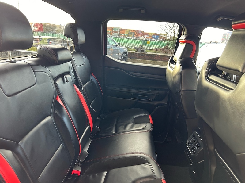 Ford 2.0 EcoBlue Raptor Pickup Double Cab 4dr Diesel Auto 4WD Euro 6 (s/s) (210 ps)