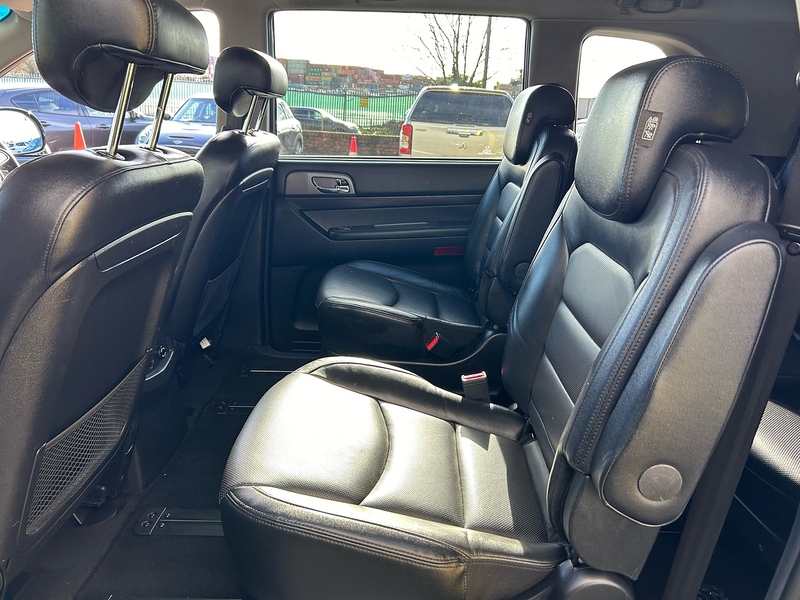 SsangYong 2.2D ELX MPV 5dr Diesel T-Tronic 4WD Selectable Euro 6 (178 ps)