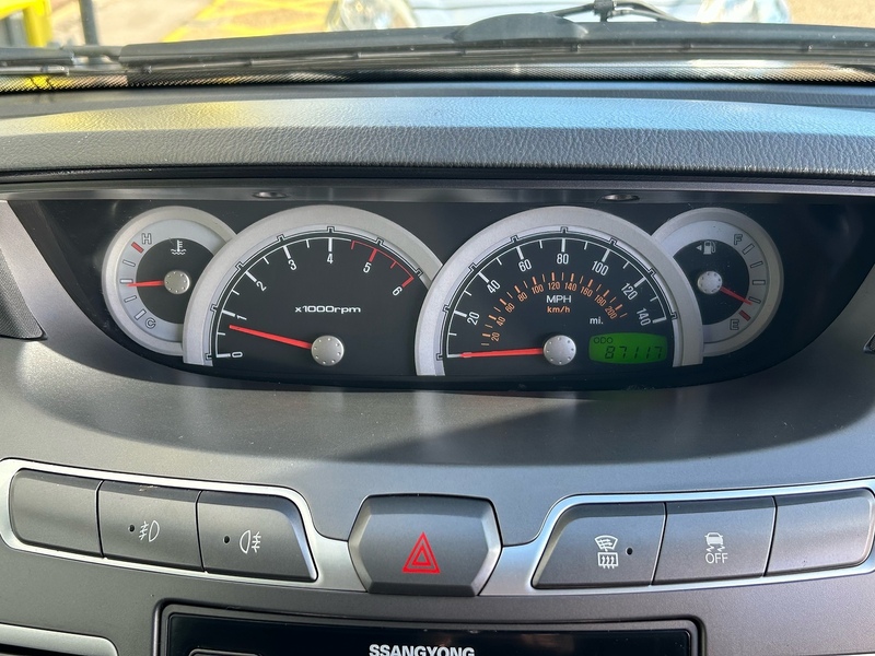 SsangYong 2.2D ELX MPV 5dr Diesel T-Tronic 4WD Selectable Euro 6 (178 ps)