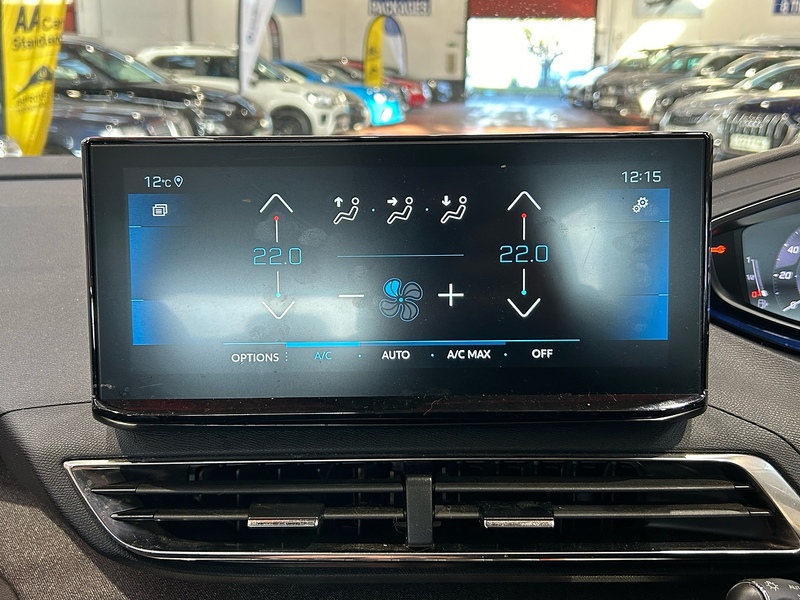 Peugeot 1.5 BlueHDi Allure Premium + SUV 5dr Diesel EAT Euro 6 (s/s) (130 ps)