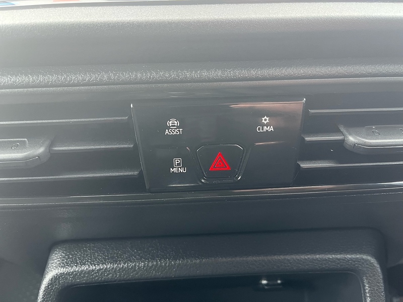 Volkswagen 2.0 TDI C20 Commerce Pro Panel Van 5dr Diesel Manual SWB Euro 6 (s/s) (102 ps)