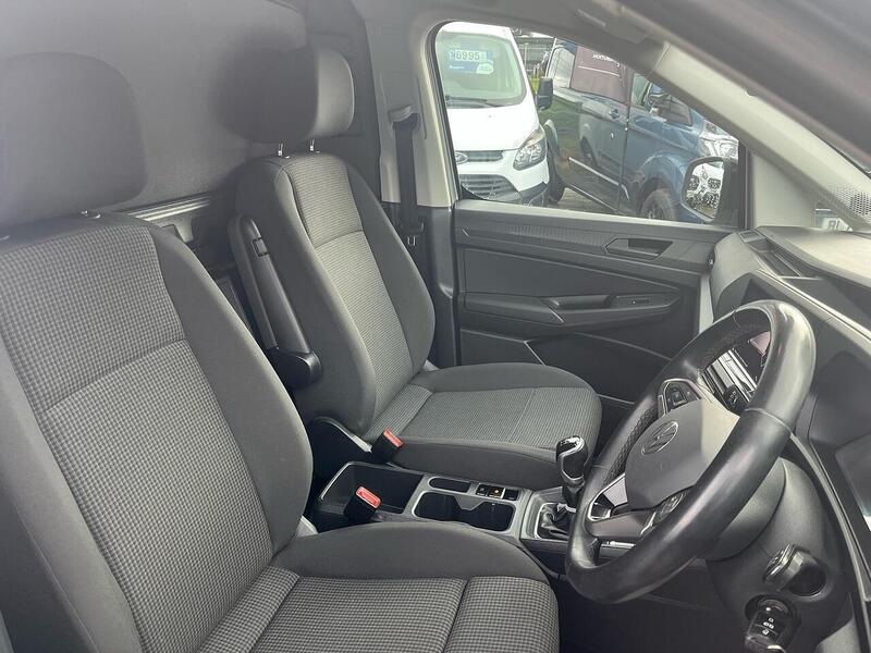 Volkswagen 2.0 TDI C20 Commerce Pro Panel Van 5dr Diesel Manual SWB Euro 6 (s/s) (102 ps)