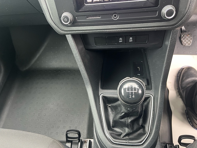 Volkswagen 2.0 TDI C20 Startline Panel Van 5dr Diesel Manual SWB Euro 6 (s/s) (102 ps)