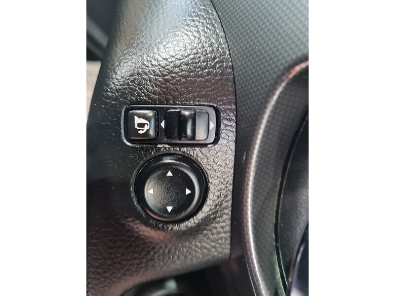 Nissan 1.5 dCi N-Connecta SUV 5dr Diesel Manual Euro 6 (s/s) (110 ps)