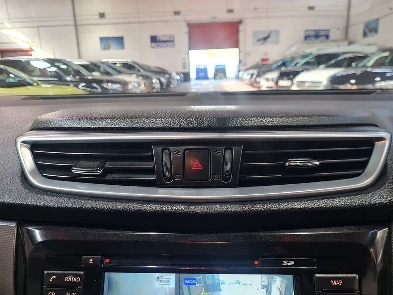 Nissan 1.5 dCi N-Connecta SUV 5dr Diesel Manual Euro 6 (s/s) (110 ps)
