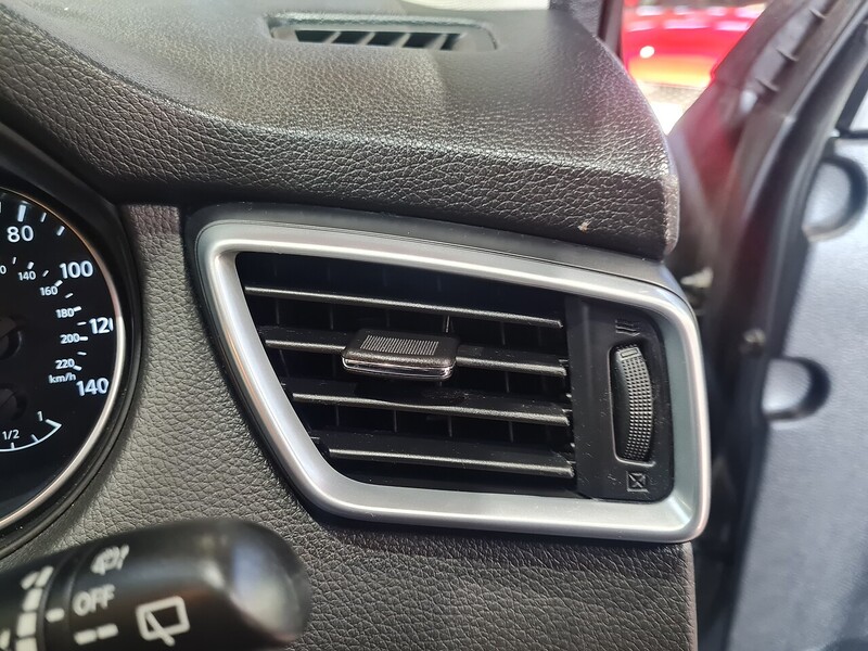 Nissan 1.5 dCi N-Connecta SUV 5dr Diesel Manual Euro 6 (s/s) (110 ps)