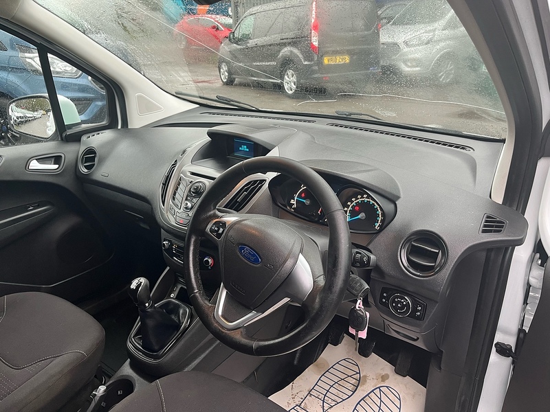 Ford 1.5 TDCi Trend Panel Van 5dr Diesel Manual L1 Euro 5 (75 ps)