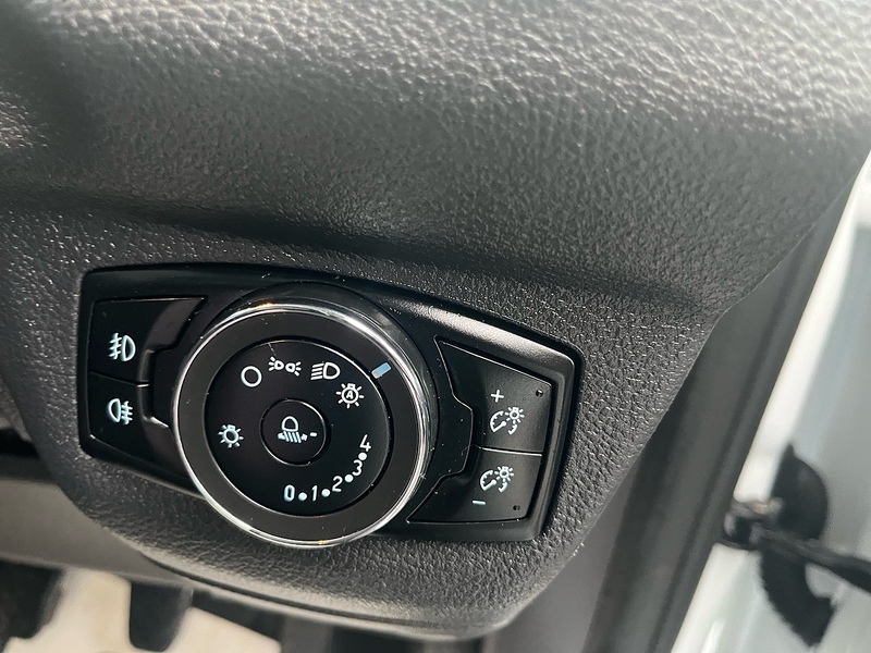 Ford 1.5 TDCi Trend Panel Van 5dr Diesel Manual L1 Euro 5 (75 ps)