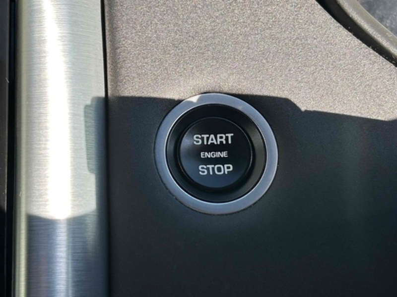 Land Rover SD4 HSE SUV 2.0 Automatic Diesel