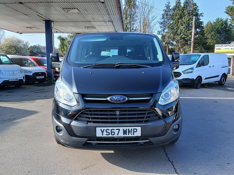 Ford 2.0 310 EcoBlue Titanium Minibus Double Cab 5dr Diesel Manual L2 Euro 6 (s/s) (130 ps)