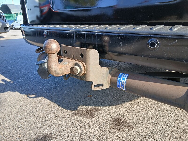 Ford 2.0 310 EcoBlue Titanium Minibus Double Cab 5dr Diesel Manual L2 Euro 6 (s/s) (130 ps)