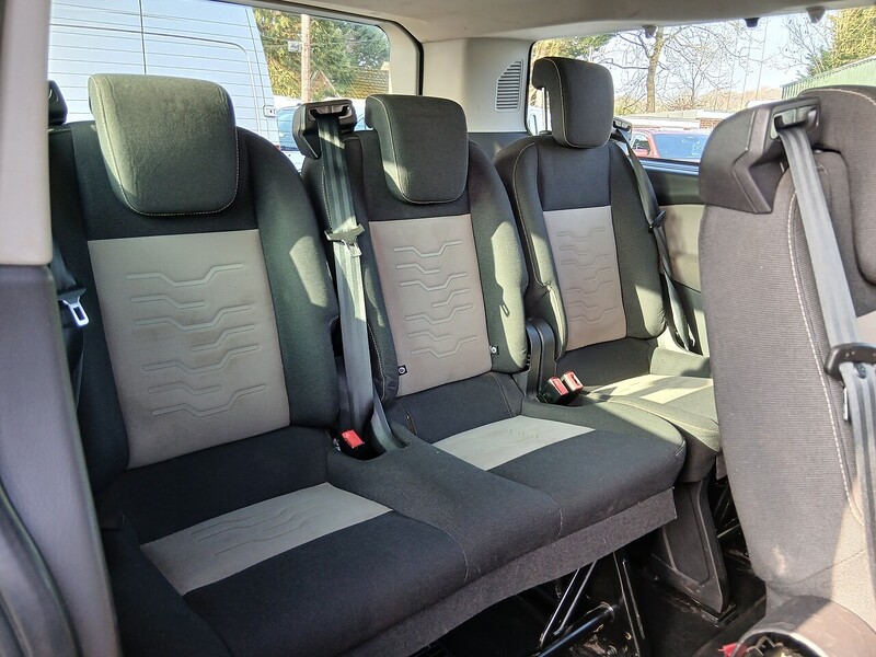 Ford 2.0 310 EcoBlue Titanium Minibus Double Cab 5dr Diesel Manual L2 Euro 6 (s/s) (130 ps)