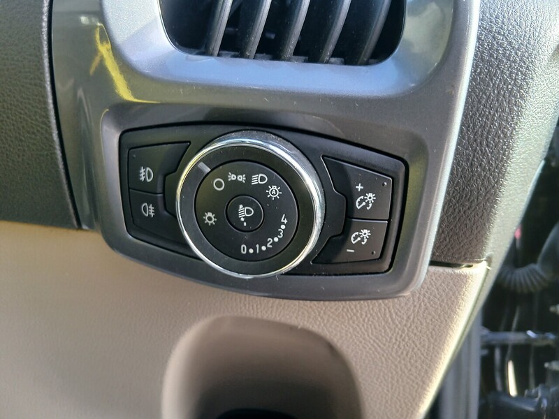 Ford 2.0 310 EcoBlue Titanium Minibus Double Cab 5dr Diesel Manual L2 Euro 6 (s/s) (130 ps)