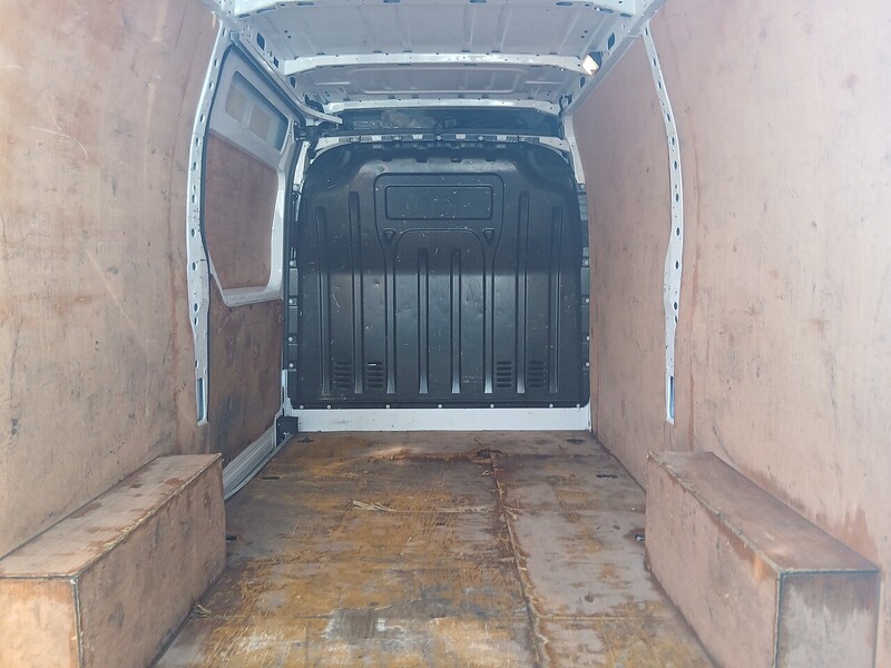 Renault ZE 31 33kWh Business Panel Van 4dr Electric Auto FWD MWB Medium Roof (i) (77 ps)