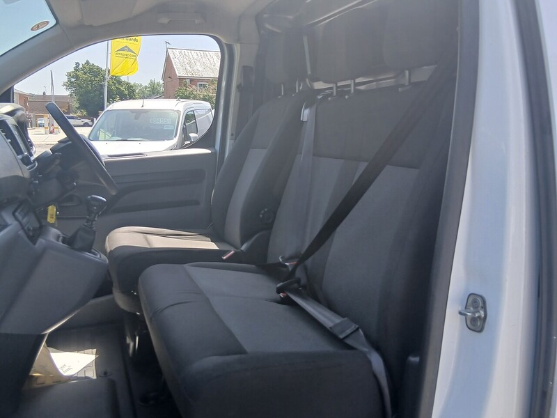 Vauxhall 1.5 Turbo D 2900 Dynamic Panel Van 6dr Diesel Manual L2 H1 Euro 6 (s/s) (100 ps)
